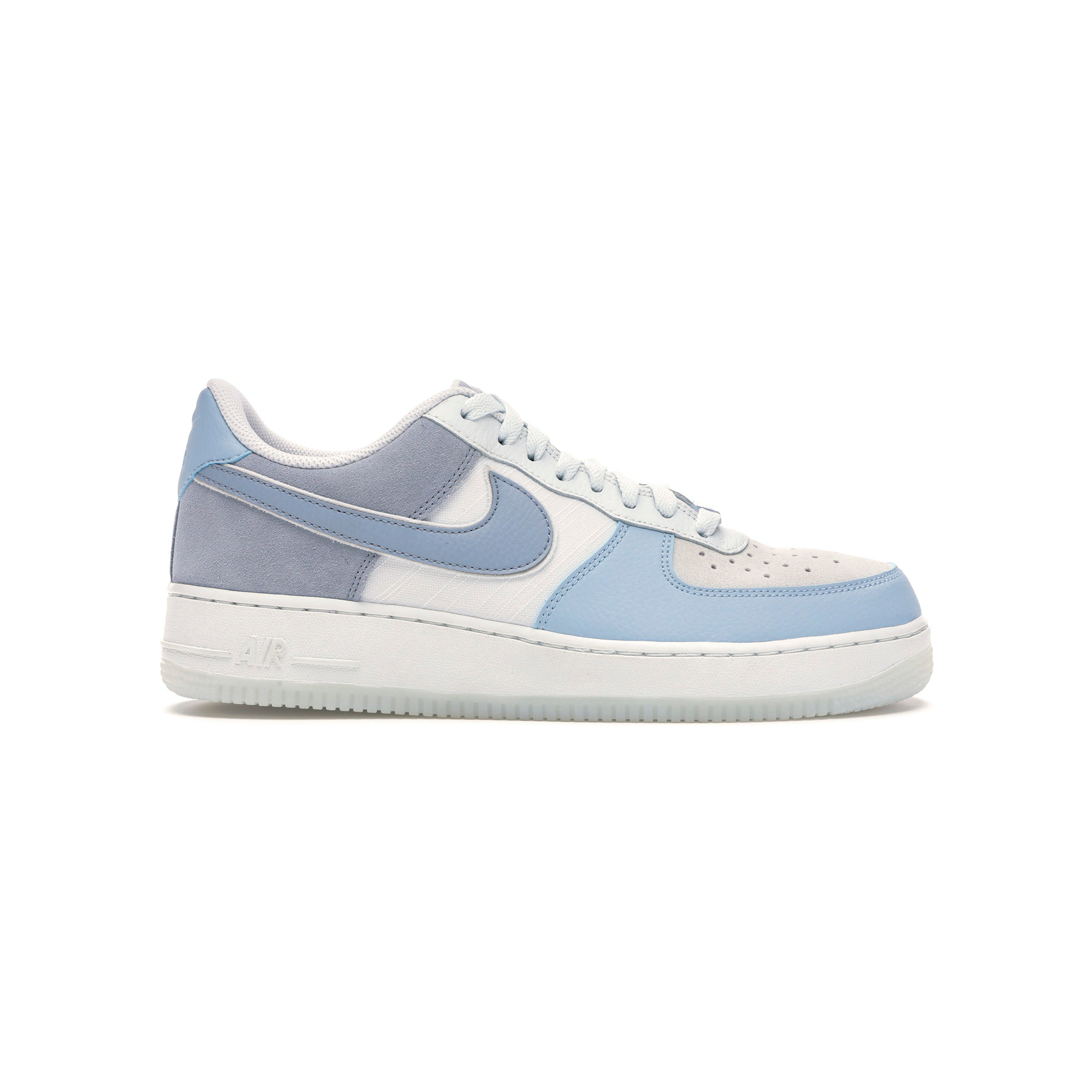 Nike air force 1 low light blue best sale